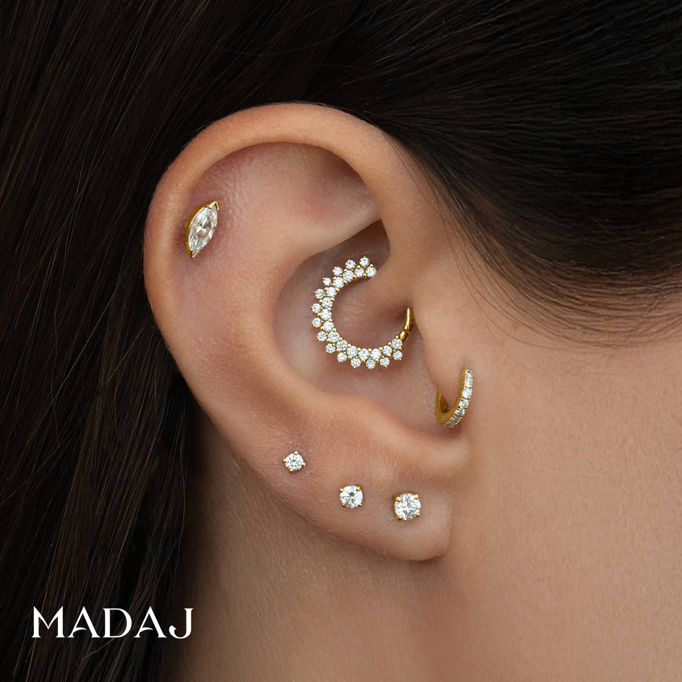 Danae | 18k Yellow Gold 8 mm Diamond Daith Piercing