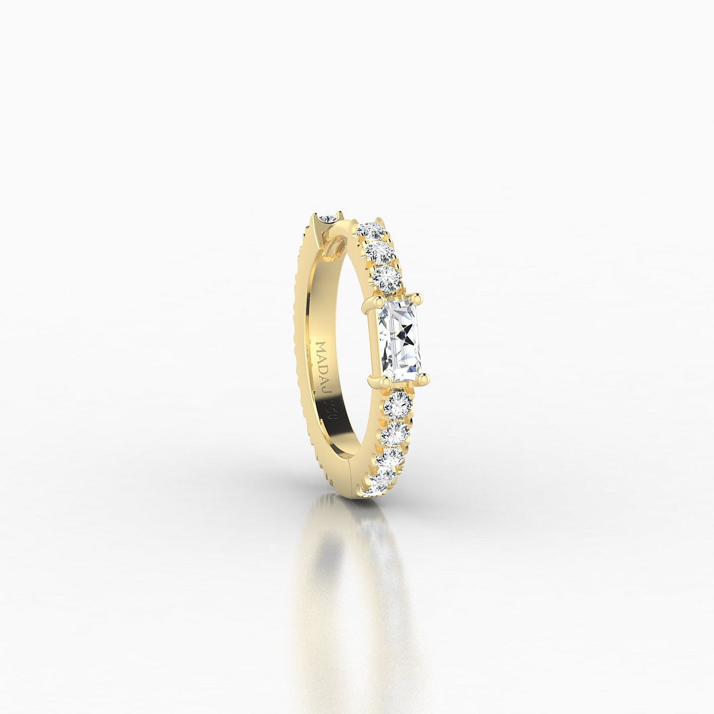 Inanna | 18k Yellow Gold 8 mm Baguette Diamond Hoop Piercing