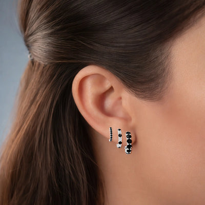 Lobe Black Diamond Piercing