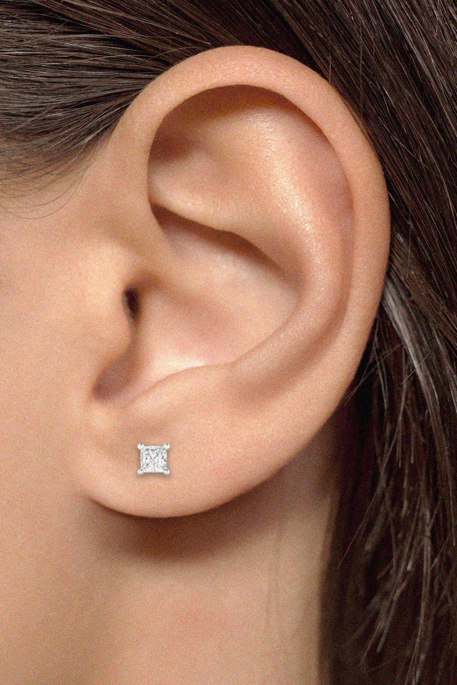 LOBE DIAMOND PIERCING