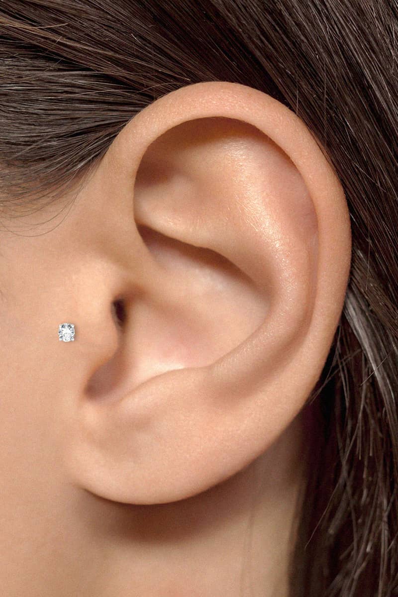 Tragus Diamond Piercing