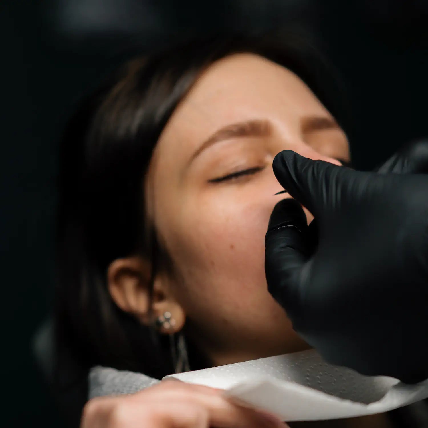 Procedure de perçage du piercing nostril