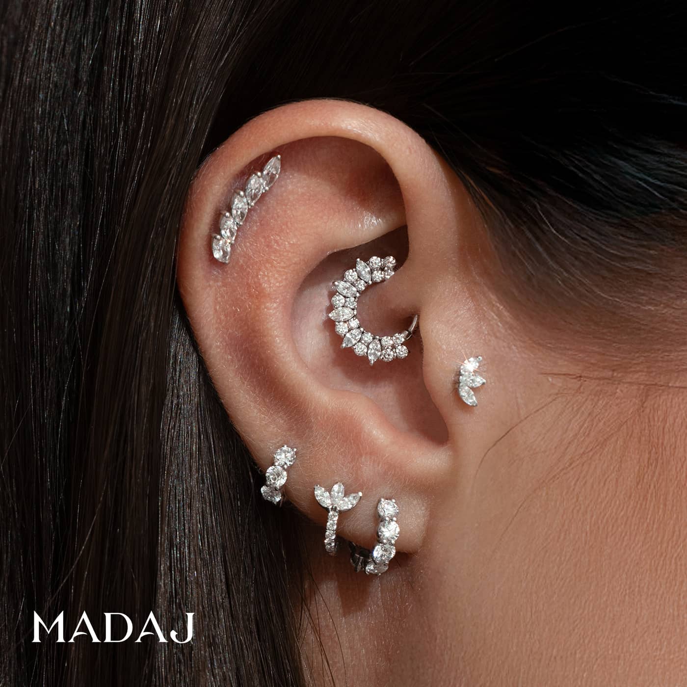 Fortuna | 18k White Gold 6.5 mm Lotus Diamond Hoop Piercing